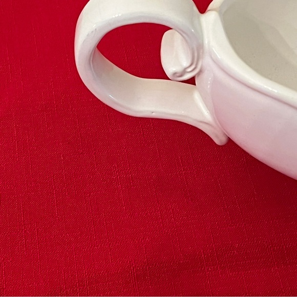 Crate & Barrel Pizzato Italian Large White Gravy Boat - Picture 2 of 6